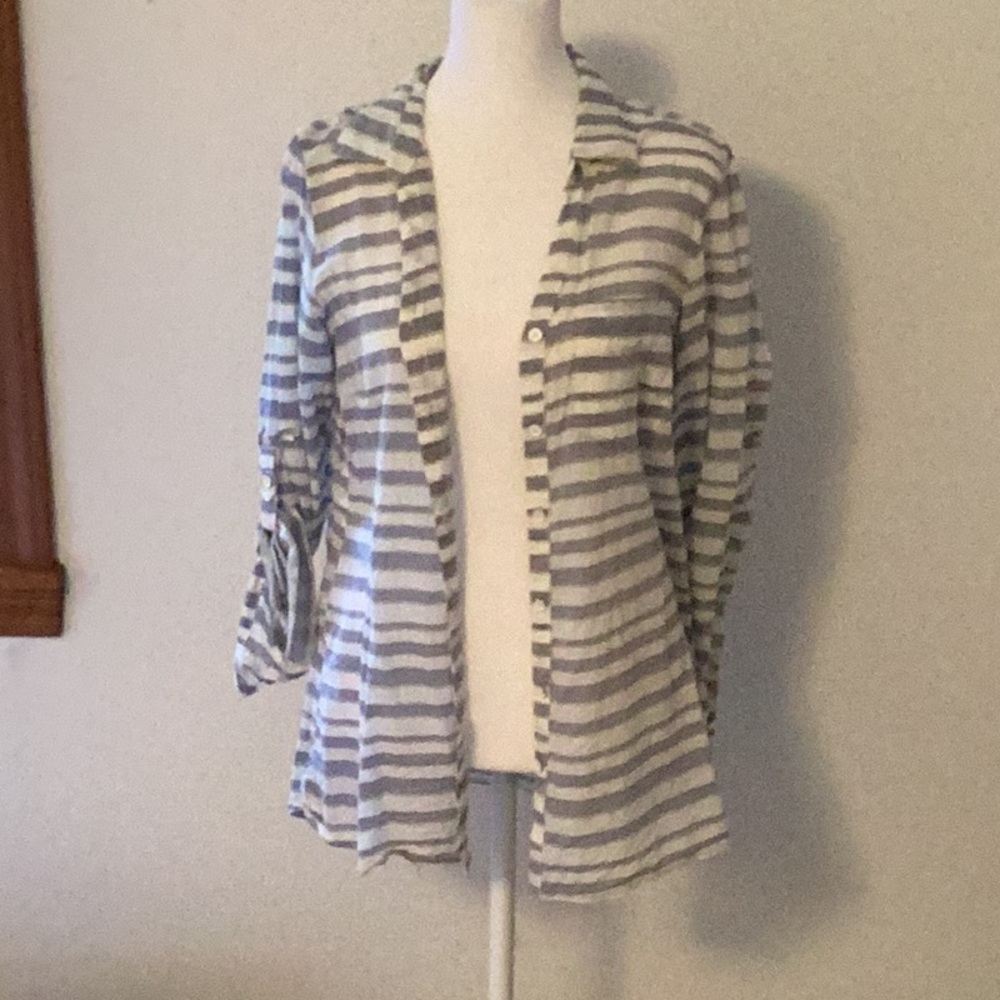 Womens Columbia Button Up size M